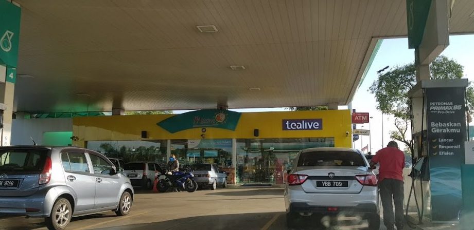 tealive petronas kesas arah barat